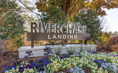 riverchase landing exterior signage